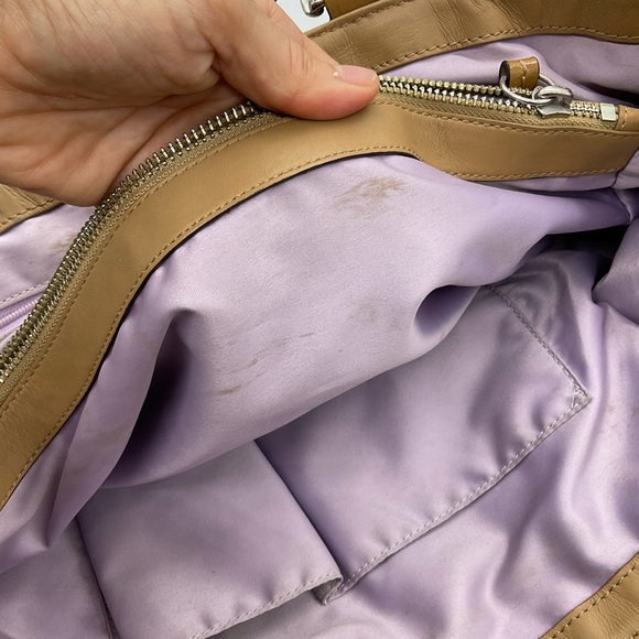 EXTRA LARGE COACH PLEATED SHOULDER BAG - Picture 9 of 10